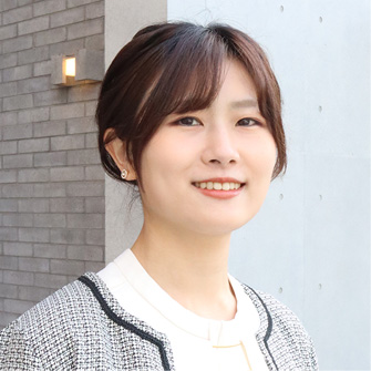 金子 彩子