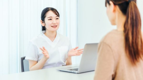 認定心理士になるには？資格取得の流れやメリット、仕事事情を解説