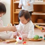 乳児院で働くには？仕事内容や役割、資格取得におすすめの方法を解説